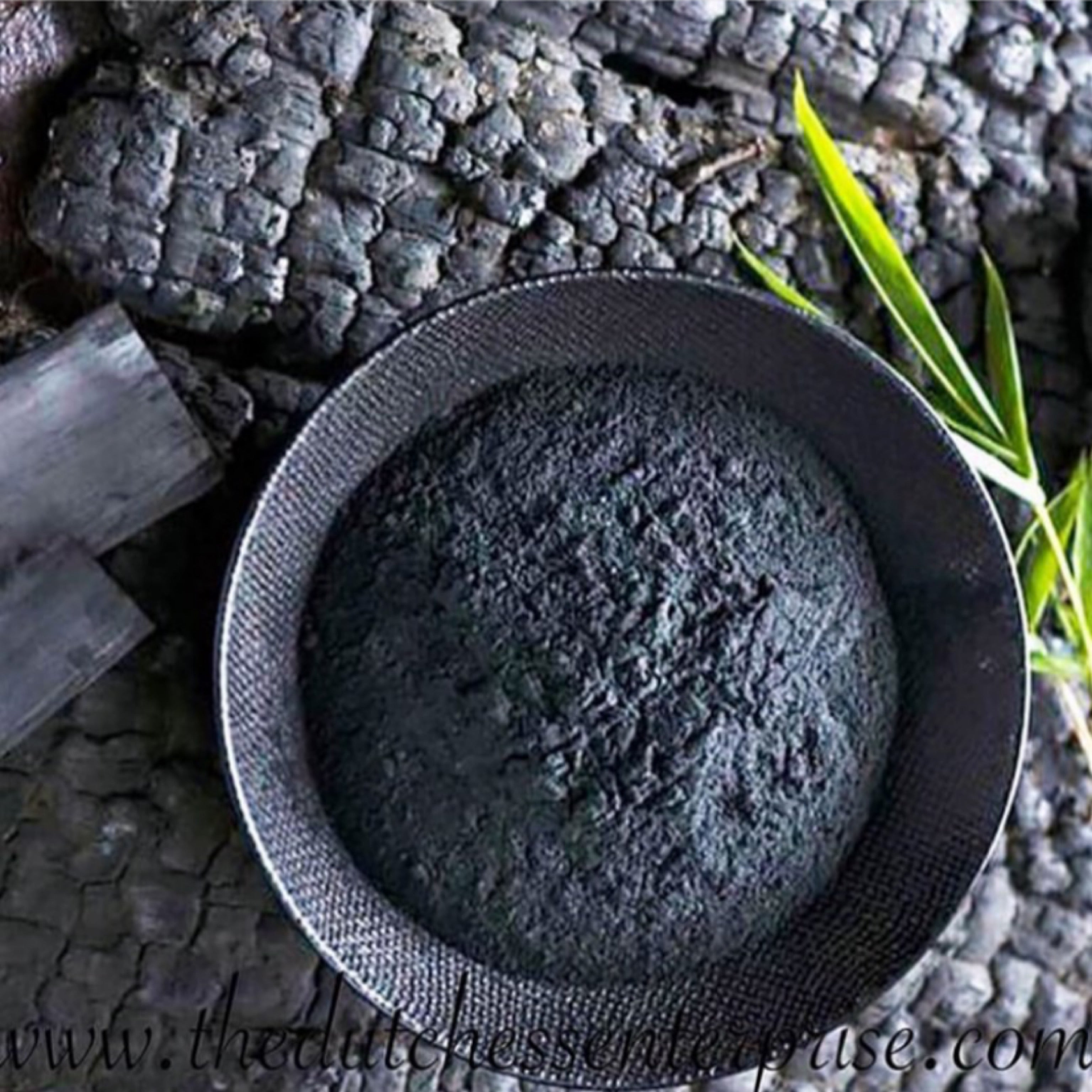 “ Charcoal Face Scrub “